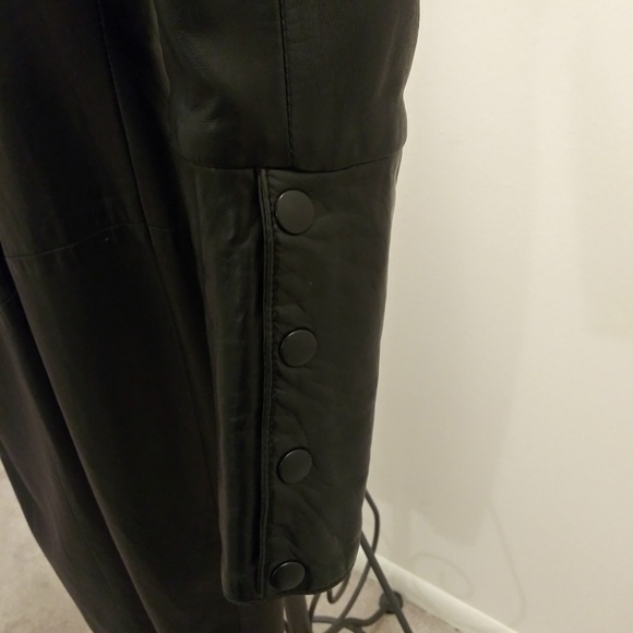 VAKKO BLACK LEATHER / COAT DRESS - Picture 5 of 7